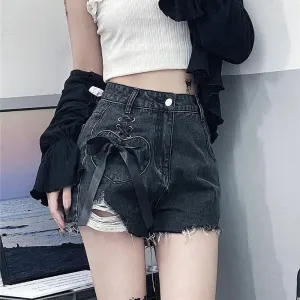 Egirl hochgeschnittene schwarze Denim-Sommer-Shorts