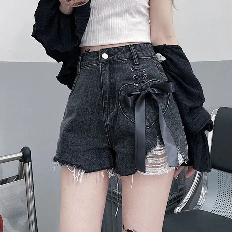 Egirl hochgeschnittene schwarze Denim-Sommer-Shorts